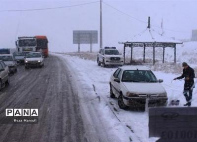 بارش برف و باران در جاده های 11 استان