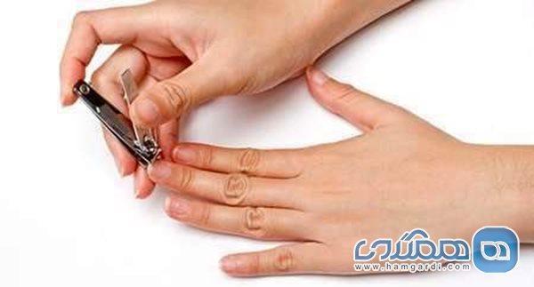 چرا نباید در شب ناخن ها را گرفت؟